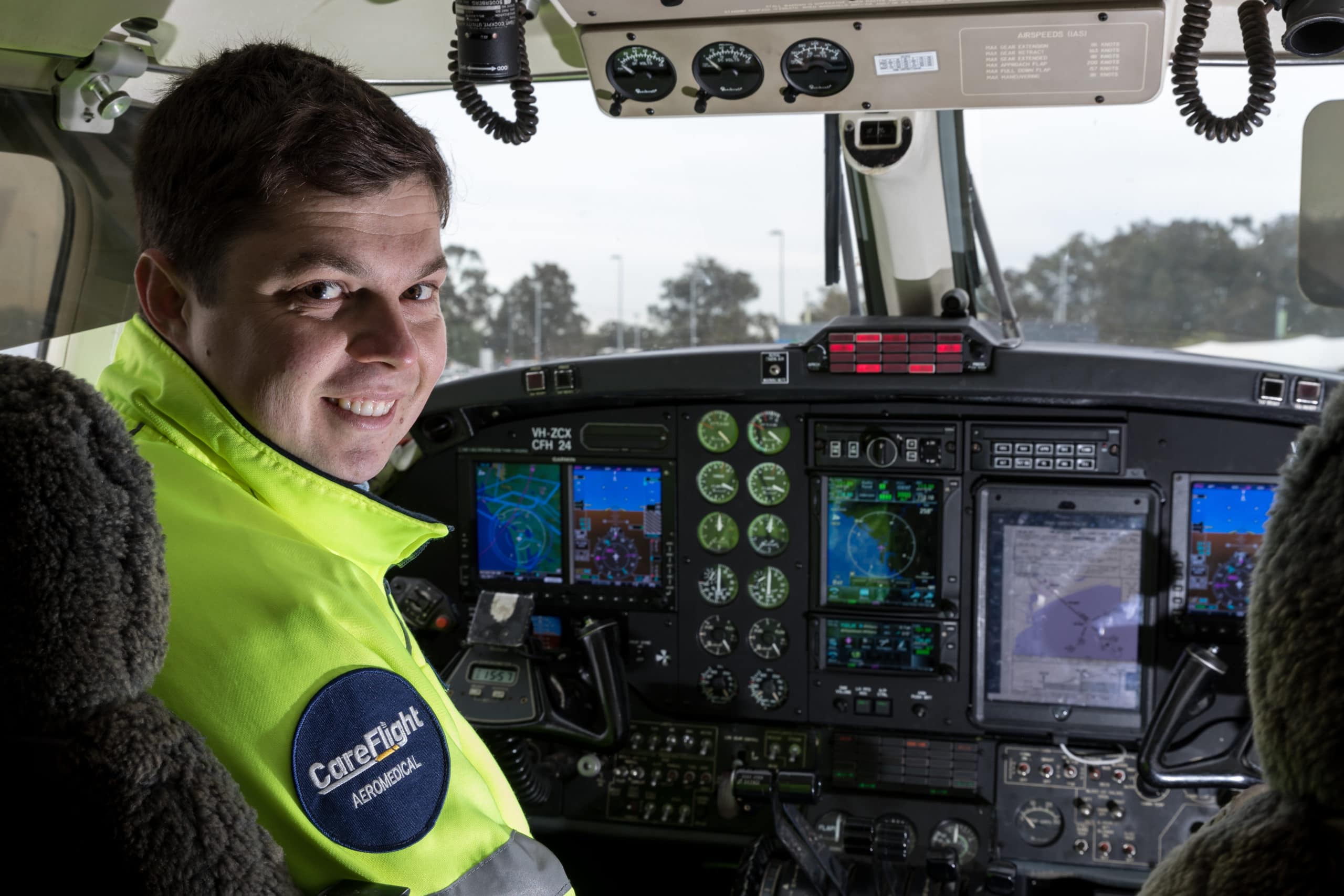 Careers CareFlight aviation fixed wing pilot